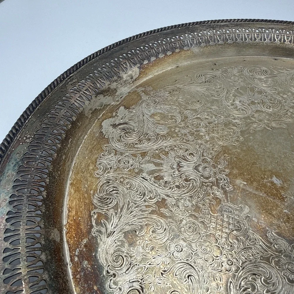 Vintage WM Rogers Silver Plate Serving Tray Platter 14.5